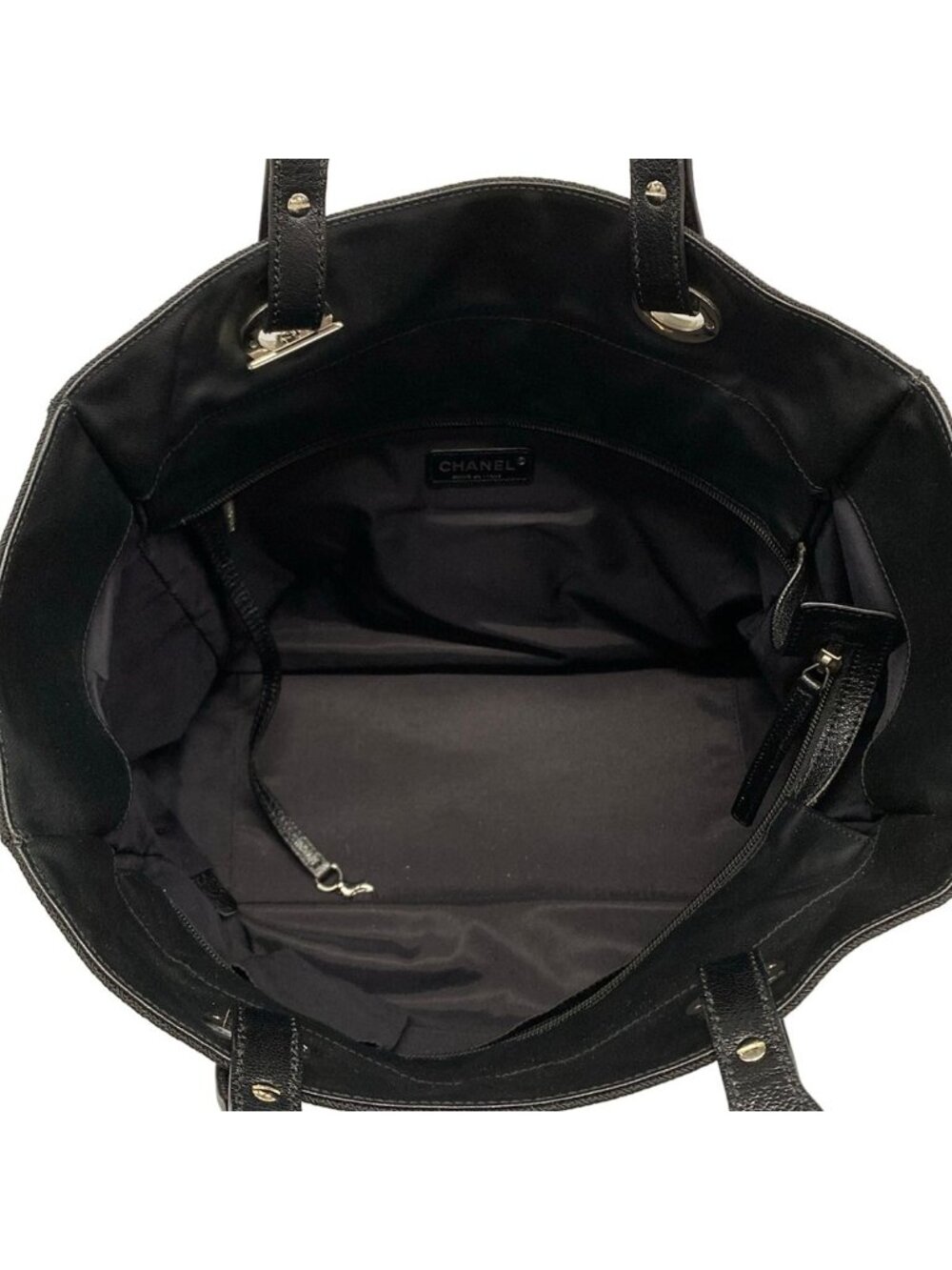 ★SOLD★ Chanel Tote Black Leather - Picture 7 of 15